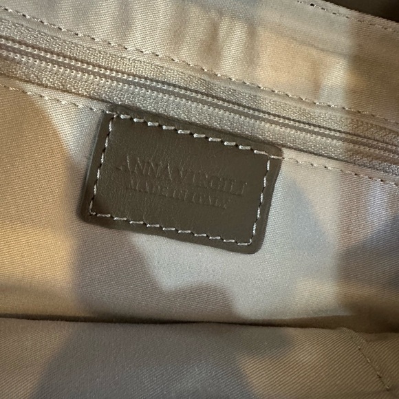 Anna Virgili Tan Soft Leather Luxury Bag Made in Italy - Picture 8 of 8